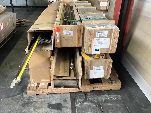 Partij palusol brandwerende afdichting plakstrips - afbeelding 4 van  11