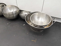 Partij pannen en schalen - afbeelding 1 van  1