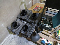 Partij pannen met uitloop sparingen - afbeelding 2 van  2