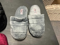 Partij pantoffels - afbeelding 2 van  8