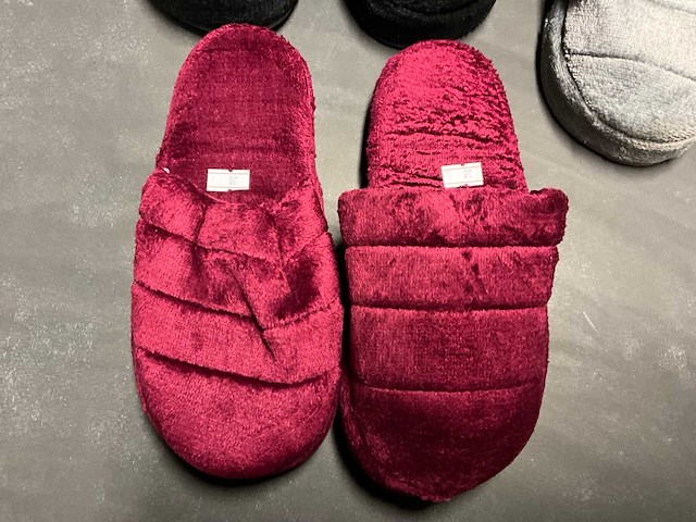 Partij pantoffels - afbeelding 3 van  8