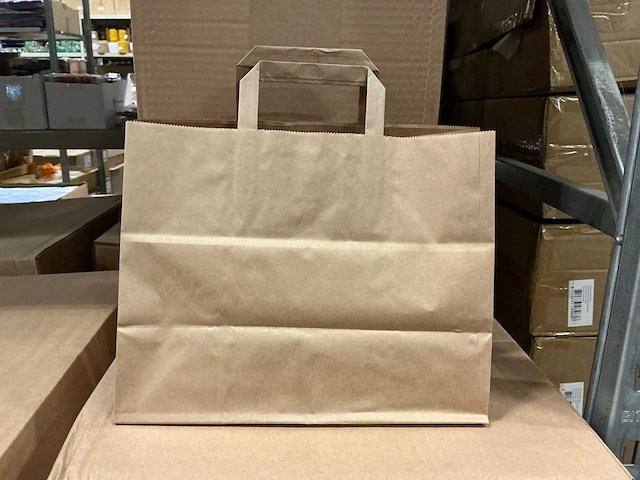 Partij paper bags 320x170x270mm brown (1750x) - afbeelding 1 van  6