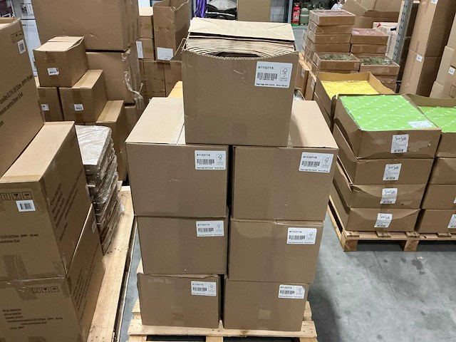 Partij paper bags 320x170x270mm brown (1750x) - afbeelding 5 van  6