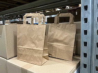 Partij paper bags brown 18+8x22cm (13750x) - afbeelding 3 van  5
