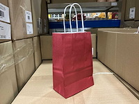 Partij paper carrier bags 14+7*21cm red (3750x) - afbeelding 1 van  4