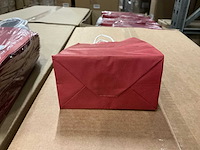 Partij paper carrier bags 14+8*21cm red (7000x) - afbeelding 3 van  6