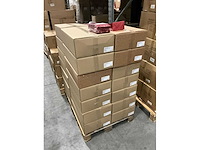 Partij paper carrier bags 14+8*21cm red (7000x) - afbeelding 5 van  6