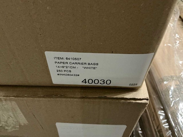 Partij paper carrier bags 14+8*21cm white (4250x) - afbeelding 6 van  6
