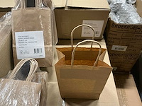 Partij paper carrier bags 14+8x21cm brown fsc unprinted (7000x) - afbeelding 3 van  5