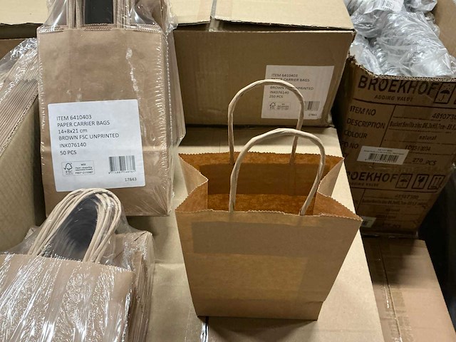 Partij paper carrier bags 14+8x21cm brown fsc unprinted (7000x) - afbeelding 3 van  5