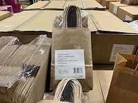 Partij paper carrier bags 14+8x21cm brown fsc unprinted (7000x) - afbeelding 4 van  5