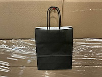 Partij paper carrier bags 18+8*22cm black (4225x) - afbeelding 1 van  6