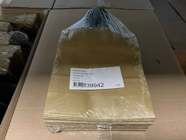 Partij paper carrier bags 18+8*22cm gold (6000x) - afbeelding 1 van  1