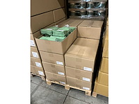 Partij paper carrier bags 18+8*22cm misty green (3750x) - afbeelding 1 van  5