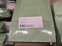 Partij paper carrier bags 18+8*22cm misty green (4000x) - afbeelding 4 van  5