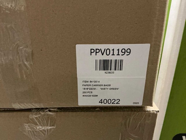 Partij paper carrier bags 18+8*22cm misty green (4000x) - afbeelding 5 van  5