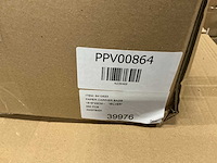 Partij paper carrier bags 18+8*22cm silver (4750x) - afbeelding 2 van  2