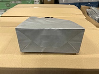 Partij paper carrier bags 18+8*22cm silver (6000x) - afbeelding 3 van  6