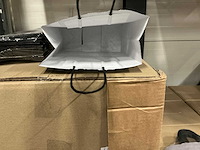 Partij paper carrier bags 22+18*8cm black (3000x) - afbeelding 3 van  6