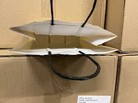 Partij paper carrier bags 22x18x8cm gold (1375x) - afbeelding 1 van  2