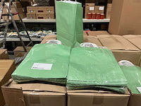 Partij paper carrier bags 26+12*35cm misty green (6000x) - afbeelding 3 van  6