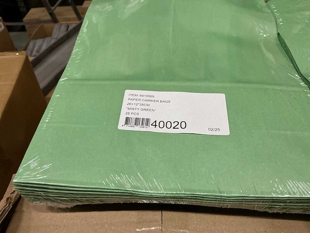 Partij paper carrier bags 26+12*35cm misty green (6000x) - afbeelding 4 van  6