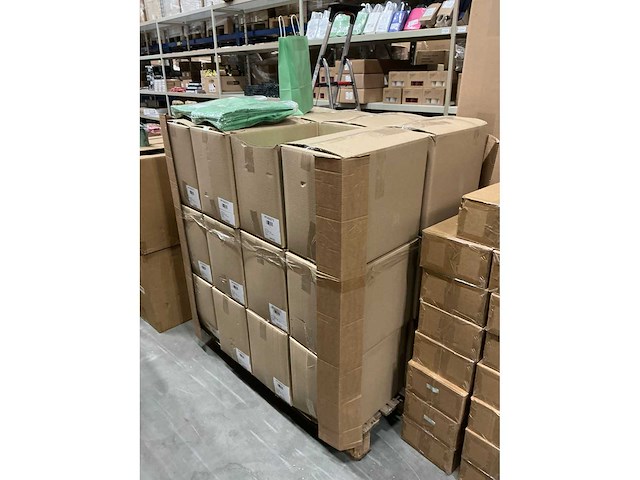 Partij paper carrier bags 26+12*35cm misty green (6000x) - afbeelding 5 van  6