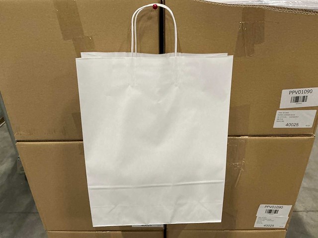 Partij paper carrier bags 32+12*41cm unprinted (3000x) - afbeelding 1 van  6