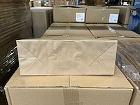Partij paper carrier bags 32+12x41cm brown fsc unprinted (3000x) - afbeelding 2 van  7