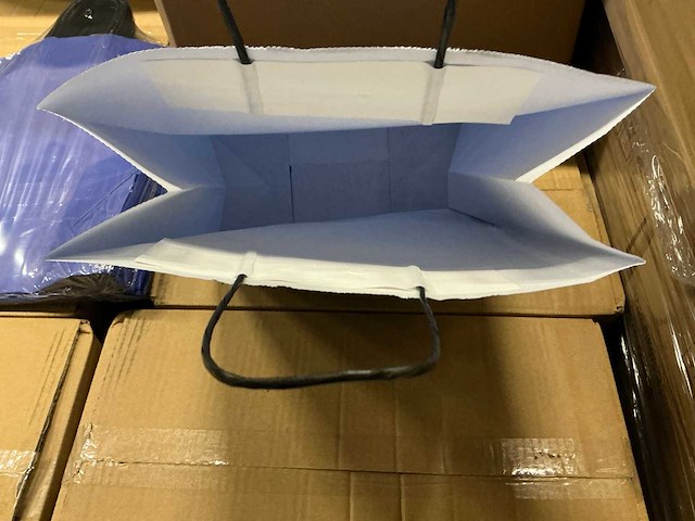 Partij paper carrier bags 35x26x12cm blue (3800x) - afbeelding 2 van  6