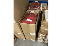 Partij paper carrier bags 35x26x12cm red (1000x) - afbeelding 4 van  6