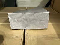 Partij paper carrier bags 35x26x12cm silver (4000x) - afbeelding 2 van  5
