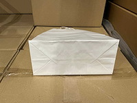 Partij paper carrier bags 35x26x12cm white (4750x) - afbeelding 2 van  6