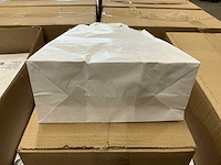 Partij paper carrier bags 36x22x11cm white unprinted (4750x) - afbeelding 3 van  6