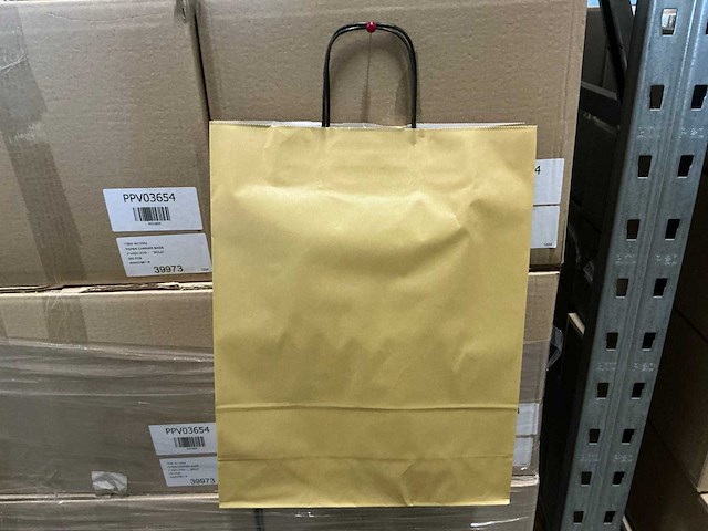 Partij paper carrier bags 41x32x12cm gold (4000x) - afbeelding 1 van  5