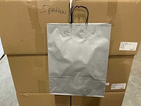Partij paper carrier bags 41x32x12cm silver (1875x) - afbeelding 4 van  5