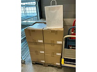 Partij paper carrier bags 41x32x12cm white (3000x) - afbeelding 3 van  5