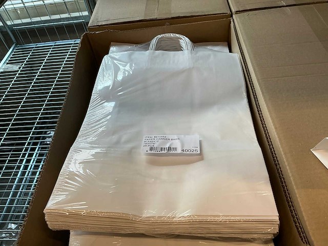 Partij paper carrier bags 41x32x12cm white (3000x) - afbeelding 4 van  5