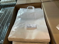 Partij paper carrier bags 41x32x12cm white (3000x) - afbeelding 4 van  5