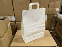 Partij paper carrier bags 43x32x17cm white unprinted (4000x) - afbeelding 1 van  4