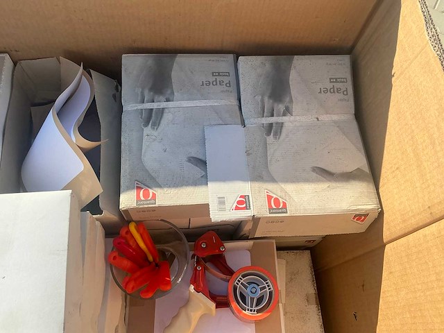 Partij papier - afbeelding 2 van  6