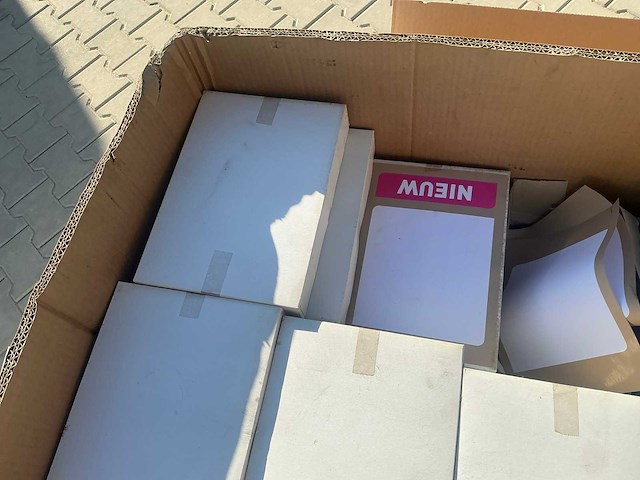 Partij papier - afbeelding 3 van  6