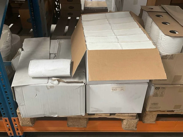 Partij papier - afbeelding 3 van  7