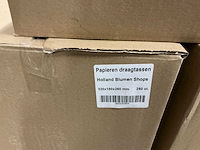 Partij papieren draagtassen bedrukt 320x180x260mm (1750x) - afbeelding 1 van  1