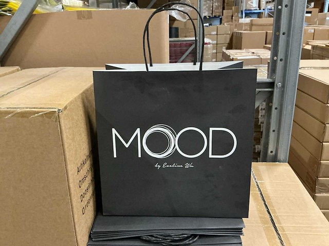 Partij papieren tassen bedrukt 300+160x300mm (1400x) - afbeelding 1 van  4