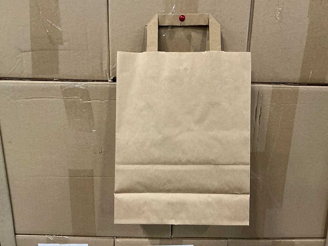 Partij papieren tassen brown flat handle 22+10x28cm (12500x) - afbeelding 1 van  5
