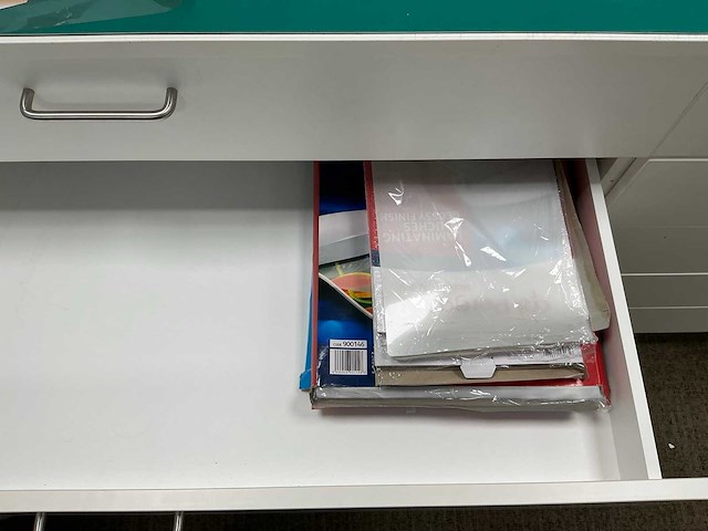 Partij papierrollen en vellen - afbeelding 9 van  21