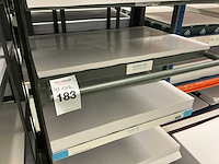 Partij papiervellen - afbeelding 9 van  12