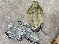 Partij parachute onderdelen - afbeelding 2 van  4