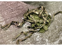 Partij parachuteharnassen - afbeelding 1 van  4